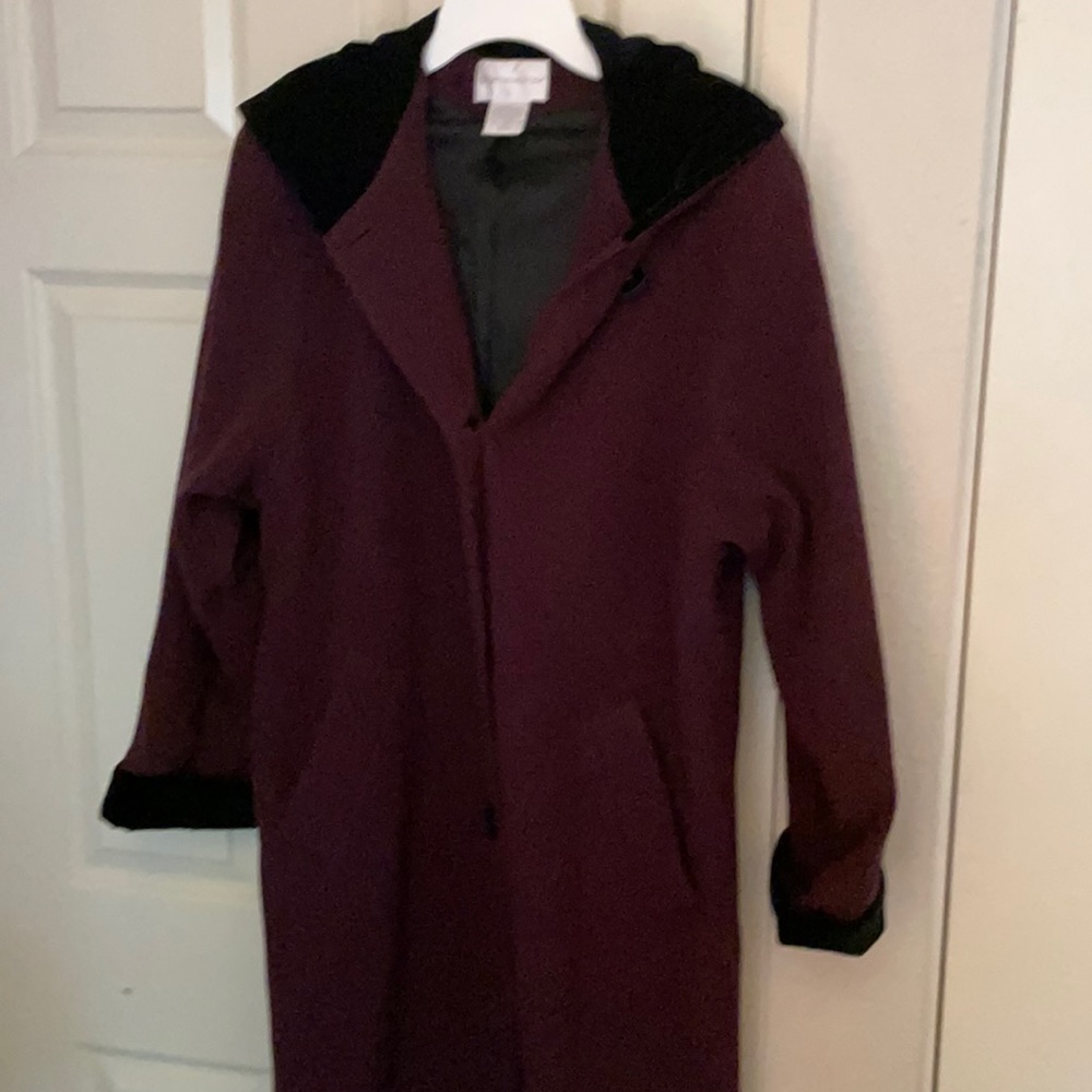 Worthington women’s hooded 100% Wool burgundy trench coat size 14